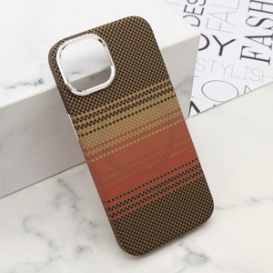 Slika od Futrola UrbanMesh za iPhone 15 (6.1) DZ05