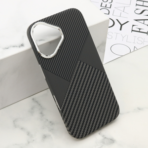 Slika od Futrola UrbanMesh za iPhone 16 (6.1) DZ03
