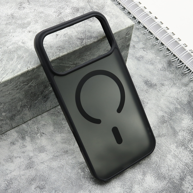Slika od Futrola SILKY MagSafe MATTE za iphone 17 Pro Max (6.9) crna
