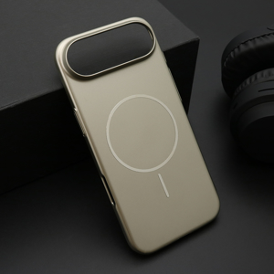 Slika od Futrola PURE MATTE MagSafe za iPhone AIR (6.6) zlatna