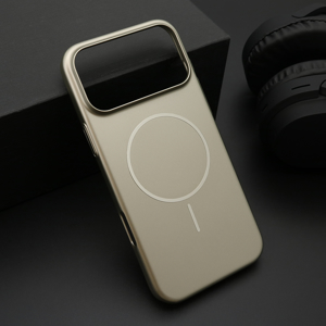 Slika od Futrola PURE MATTE MagSafe za iPhone 17 Pro Max (6.9) zlatna