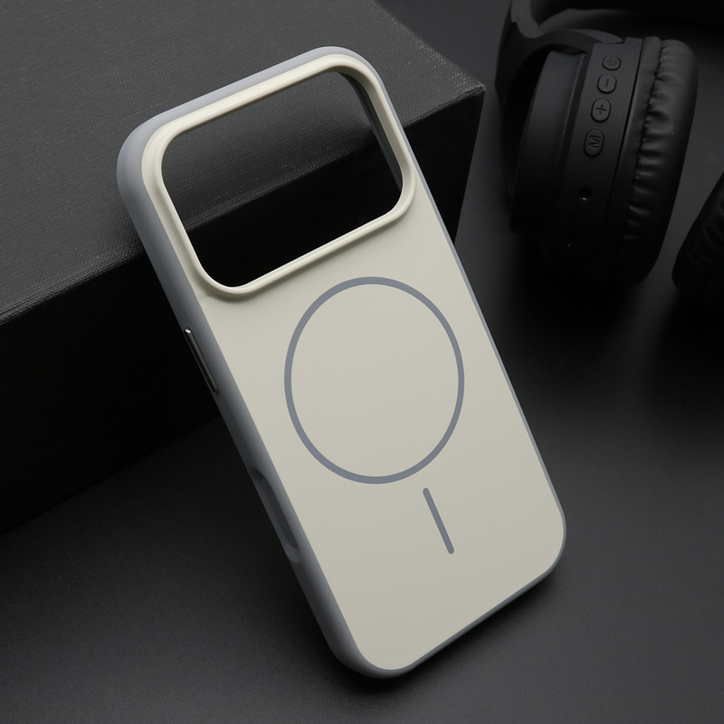 Slika od Futrola CHROME MagSafe za iPhone 17 Pro (6.3) bela