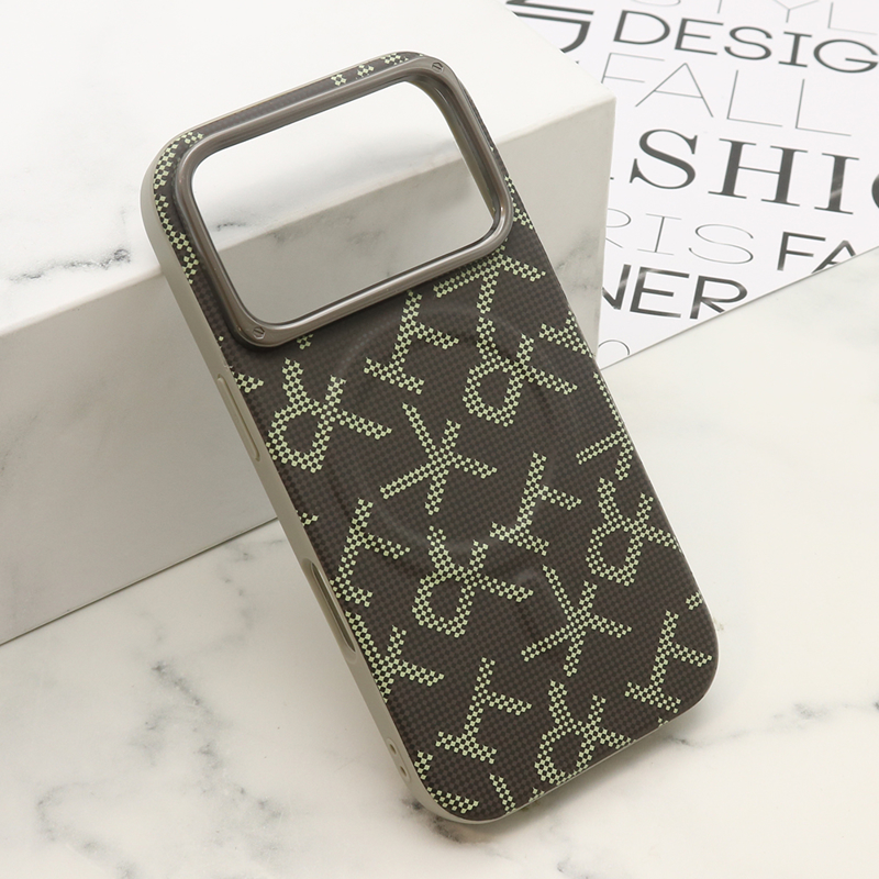 Slika od Futrola MONOGRAM MagSafe za iPhone 17 Pro (6.3) siva
