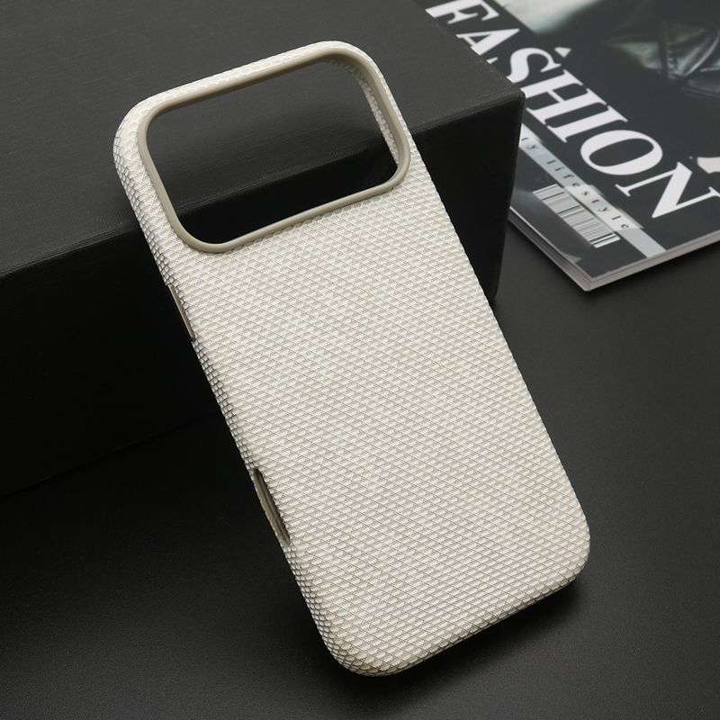 Slika od Futrola WOVEN TOUCH MagSafe za iPhone 17 Pro Max (6.9) bela