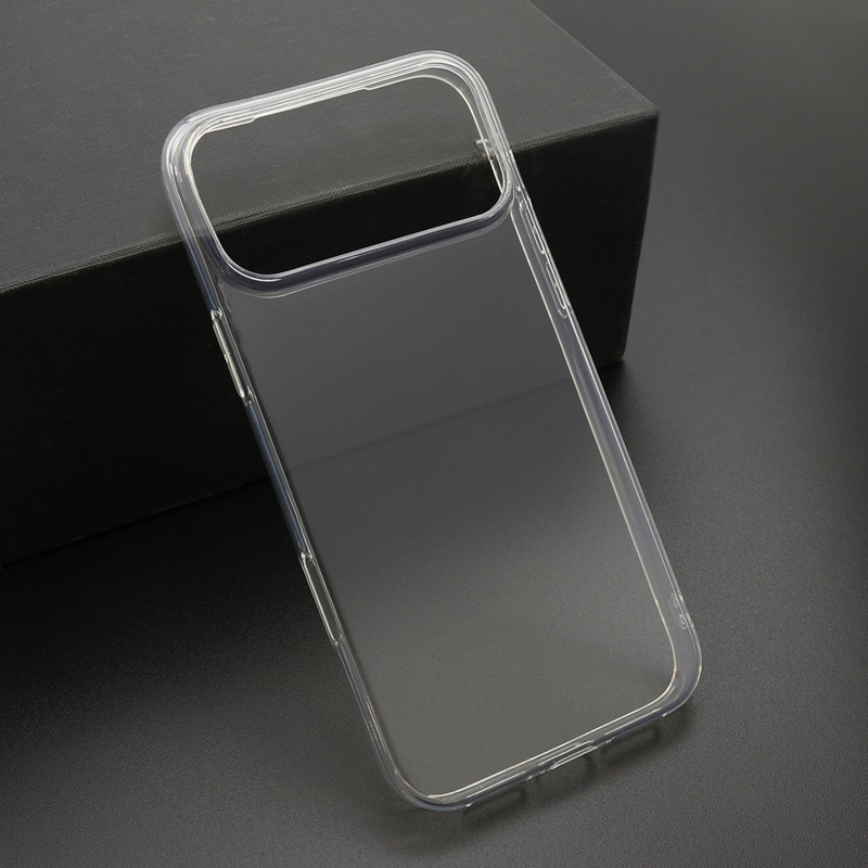 Slika od Futrola ULTRA TANKI PROTECT silikon za iPhone 18 Pro Max (6.9) providna (bela)