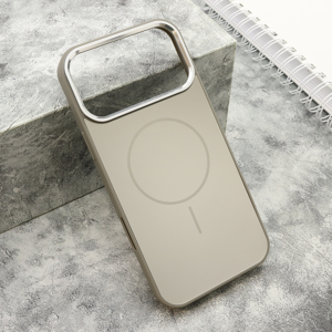 Slika od Futrola COLOR METAL MagSafe za iPhone 18 Pro Max (6.9) srebrna